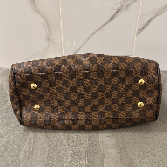 EUC Louis Vuitton Damier Ebene Trevi PM w/ Strap - Picture 8 of 17